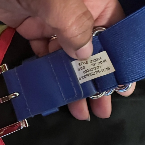 Royal blue Under Armour men’s belt 44 inches long/ adjustable - Picture 3 of 4